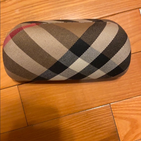 Burberry Sunglasses - Picture 8 of 13